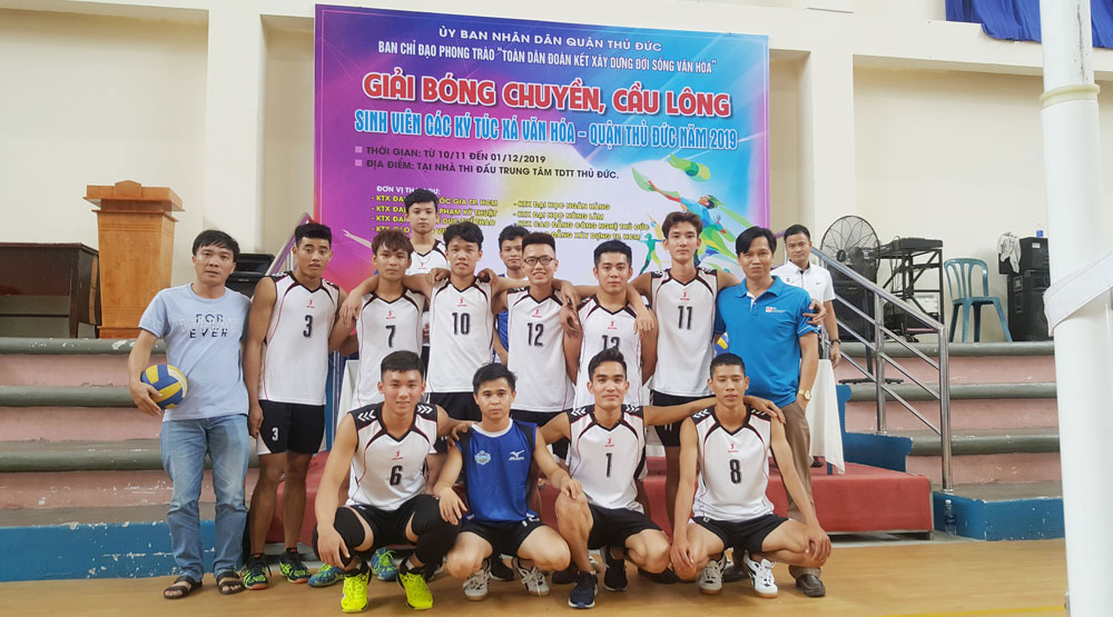 Đội tuyển Bóng chuyền KTX trường Cao đẳng Xây dựng tp. Hồ Chí Minh tham gia giải Bóng chuyền các ký túc xá văn hóa quận Thủ đức năm 2019. 