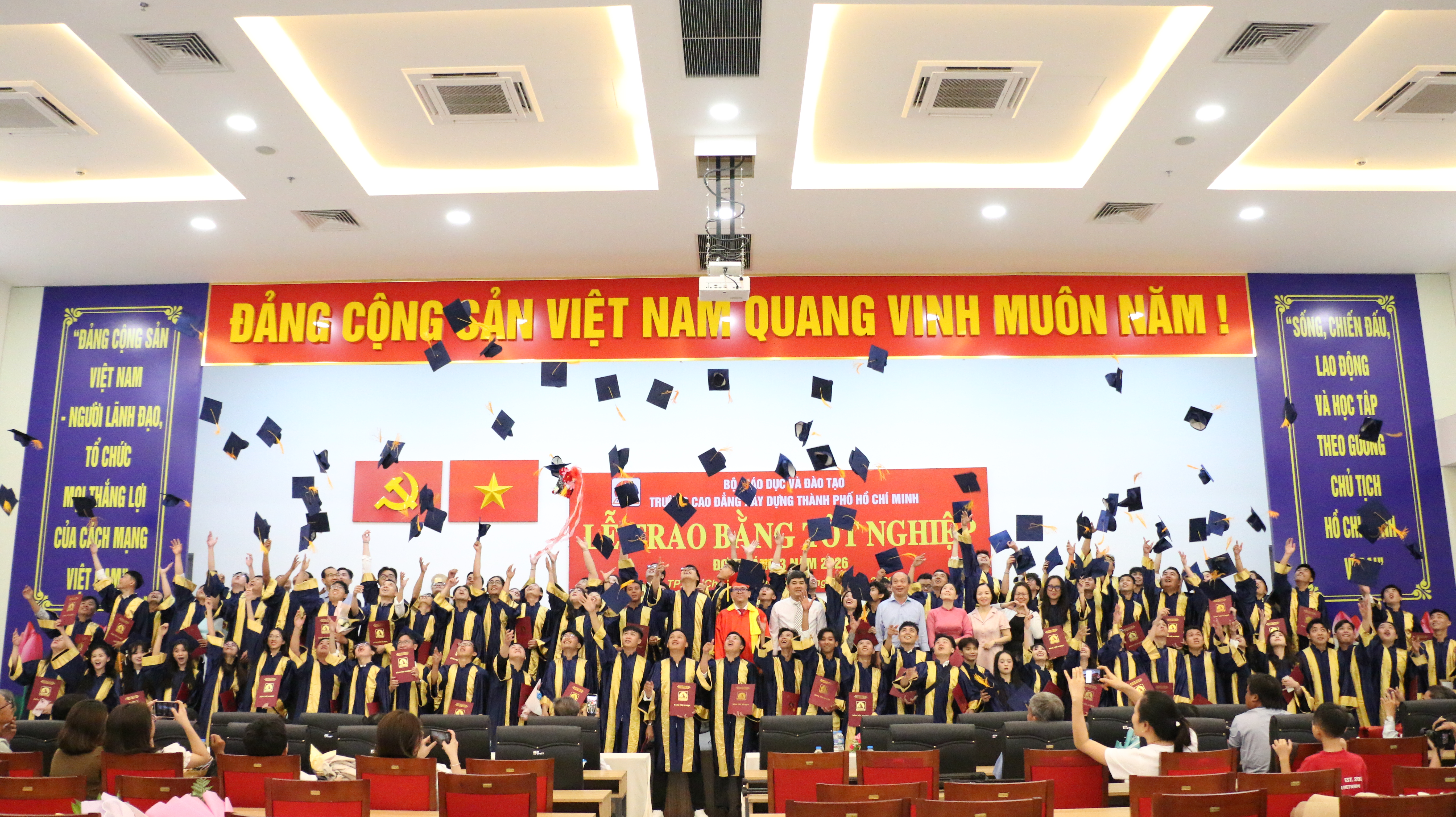 Lễ Trao Bằng Tốt Nghiệp Đợt Tháng 03 Năm 2026